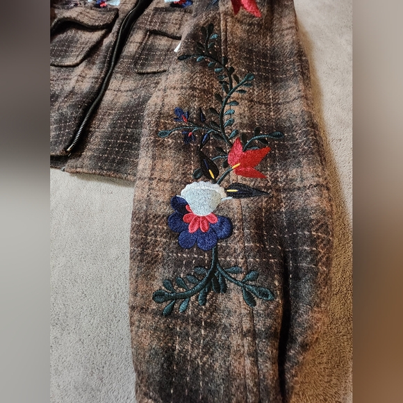 Driftwood Embroidered Wool Jacket - Picture 7 of 9